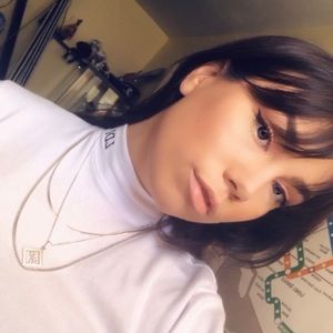 Meet your Posher, Yannika